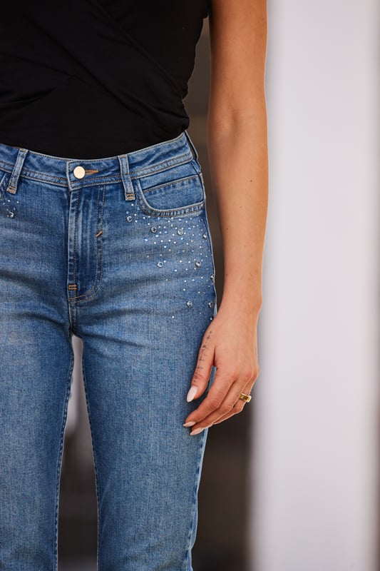 REASONS TO BUY:

Give your denim a glow-up
Classic slim leg cut and blue wash
Sparkling embellished detail
Made from soft denim with a slight stretch
They're made for your nice tops
Let them stand out with a plain white tee

Inside leg to fit: Short 29" | Regular 31" | Long 33"