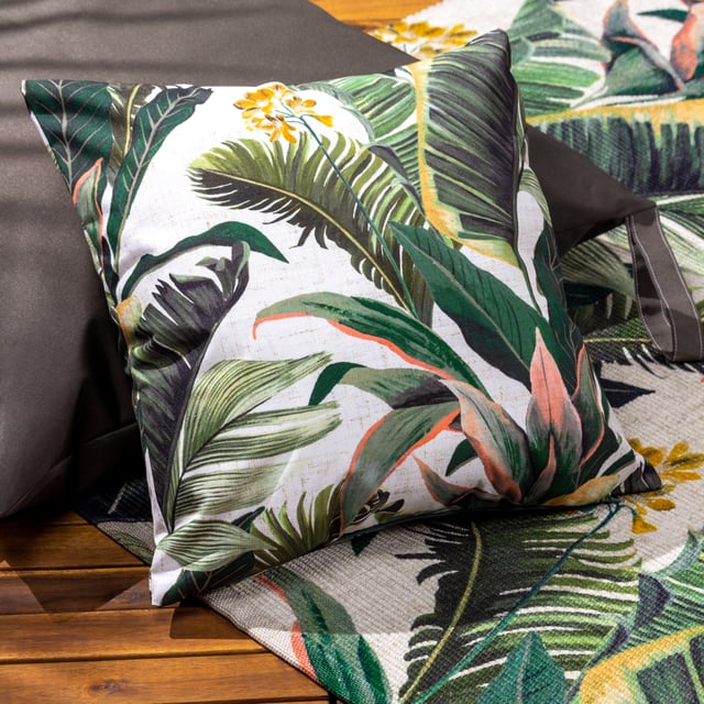 Add drama to your garden with a striking jungle themed cushions. These cushions capture a variety of tropical leaves and flowers in their bright and natural colours, which makes it a beautiful addition to any home.