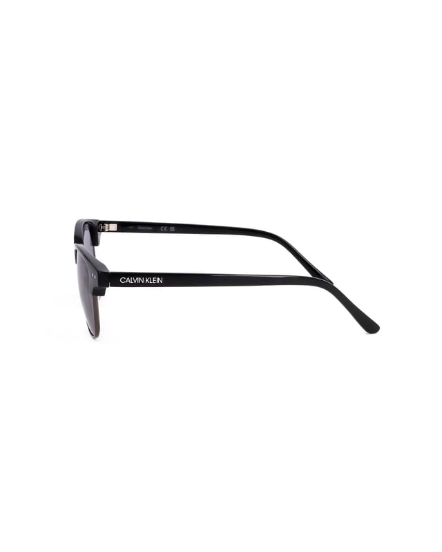 Stylish and sleek
  Multicolor frame
  100% metal composition
  Durable and high-quality
  Made in China
  Must-have accessory for any fashion-forward man
100% METAL