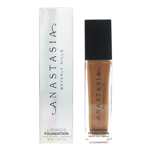 This water-resistant liquid foundation delivers long-wearing, medium coverage yet still feels weightless and looks ultra-fresh. It blurs any imperfections without caking or masking the skin’s natural radiance. Gives the complexion a fresh, radiant look with a lightweight, second-skin feeling. Formulated without gluten, parabens, alcohol, oil, mineral oil or talc. Suitable for all skin types, including sensitive skin.