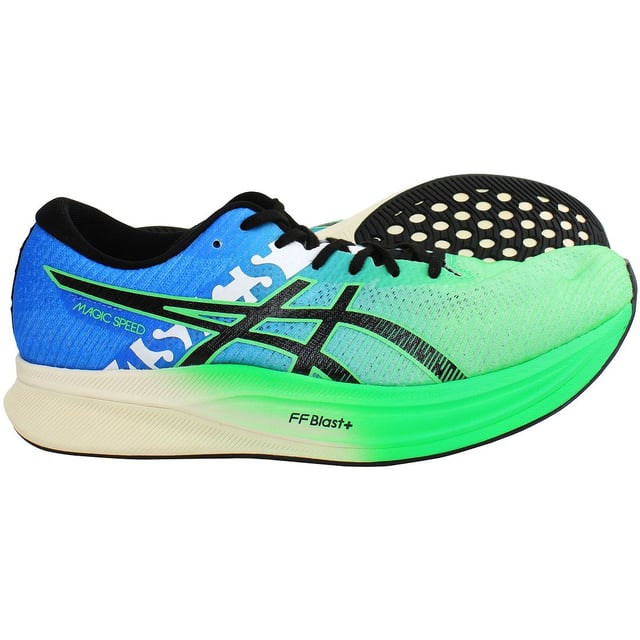Zapatillas de running ASICS Magic Speed 2 Ekiden para hombres en verde, meticulosamente diseñadas para encarnar el espíritu de velocidad y rendimiento para carreras Ekiden y más allá. A continuación, un vistazo más detallado a sus características clave:

Inspiradas en las carreras Ekiden: Estas zapatillas están específicamente creadas con la tradición de las carreras Ekiden en mente, ofreciendo una combinación de construcción ligera, amortiguación receptiva y tracción superior para ayudarte a sobresalir en eventos de relevos y carreras rápidas.

Entresuela FlyteFoam: Diseñadas con la innovadora tecnología de entresuela FlyteFoam de ASICS, estas zapatillas proporcionan una amortiguación ligera y un excepcional retorno de energía, asegurando un paseo receptivo y propulsor que te impulsa hacia adelante con cada zancada.

Placa de propulsión: La incorporación de una placa de propulsión mejora el impulso hacia adelante, maximizando la transferencia de energía desde el impacto del talón hasta el despegue de los dedos, promoviendo una zancada de carrera más eficiente y poderosa, ideal para competiciones y sesiones de entrenamiento centradas en la velocidad.

Diseño inspirado en Ekiden: Con su vibrante color verde y líneas de diseño elegantes, estas zapatillas rinden homenaje a la tradición de las carreras Ekiden mientras exudan un sentido de estilo y velocidad que te distingue en la pista o en las calles.