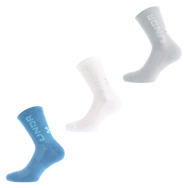 Juniors Under Armour UA Zone 3 Pack Mid Crew Socks.- Mesh panels on top of foot for added breathability.- Medium cushioning throughout foot for comfort and protection.- Durable material wicks sweat and dries really fast.- New Locked-In Fit design keeps sock securely on heel for an adjustment-free fit.- Built-in arch support helps reduce foot fatigue.- 75% Polyester, 21% Cotton, 4% Elastane. Ref: 1386249426.