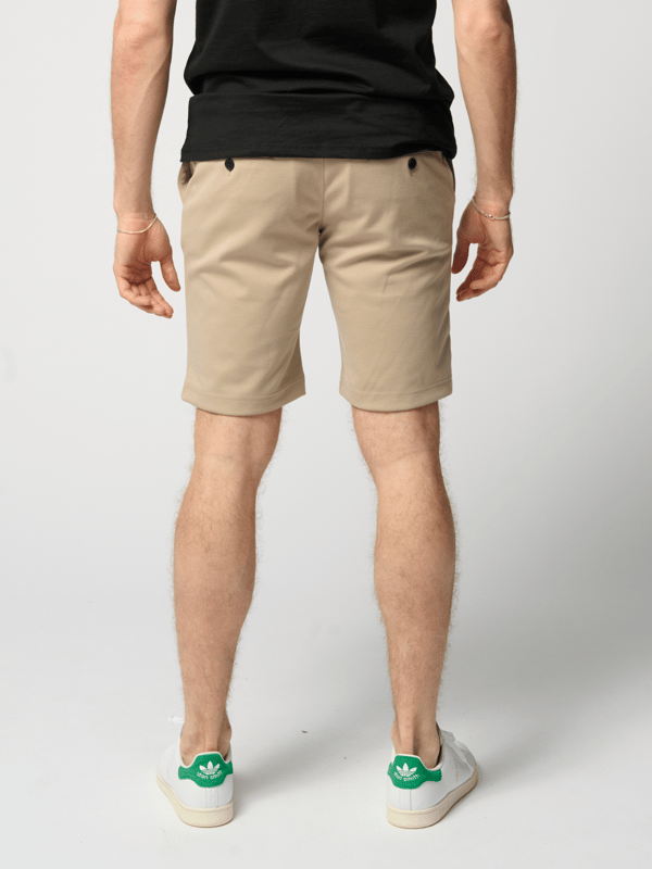 Shorts de rendimiento de Teeshoppen   Estos son un par de pantalones cortos de Teeshoppen. ¿Está buscando pantalones cortos elegantes pero cómodos para su guardarropa de verano? No busque más. Estos pantalones cortos elegantes y cómodos de Teeshoppen te harán sentir moderno y elegante durante todo el verano.    ¿Qué tamaño son los pantalones cortos?   Los pantalones cortos están disponibles en tamaños: S, M , L, XL y 2XL. Los tamaños están diseñados para hombres.    sobre Tehoppen   En Teeshoppen, estamos orgullosos de ofrecer nuestros propios productos. Nuestra gama consta de varios artículos básicos geniales que pueden caber en cualquier guardarropa. Pero a pesar de que la ropa es básica, no nos hemos comprometido en la calidad o el diseño. Las prendas están hechas de materiales de lujo que son cómodos de usar y están diseñadas para ser diseñadas para cualquier ocasión. ¿Busca un lugar para encontrar ropa atemporal para hombres y mujeres? Entonces Teeshoppen es el lugar para ti. Nos especializamos en la venta de ropa básica. No paga por marcas y costos costosos, sino solo por calidad y servicio. Y así como el mundo de la moda cambia constantemente, también estamos constantemente expandiendo nuestra gama.