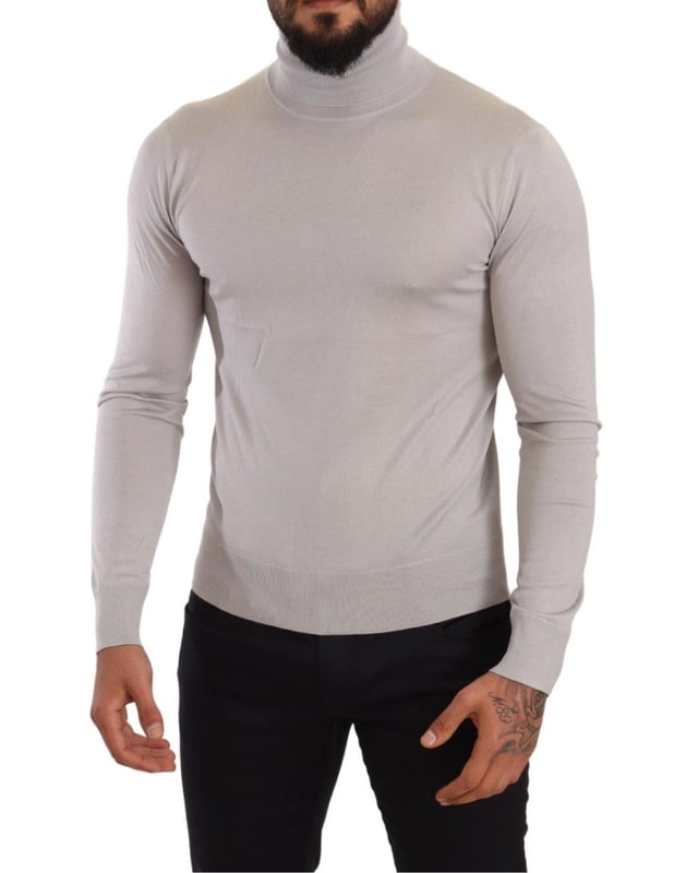 Brand: DOLCE & GABBANA
  Style: Turtleneck sweater
  Material: 70% Cashmere 30% Silk
  Design: Ribbed trims slips on easily
  Knit: Mid-weight
  Color: Light Gray
  Made in Italy
  Logo details
Material: 70% Cashmere 30% Silk
