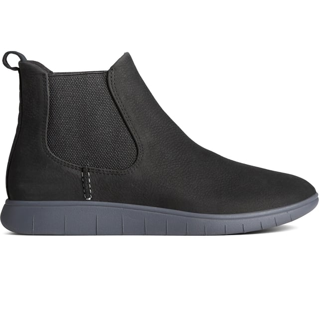 The perfect boot for even the busiest lifestyle, our Coastal Chelsea gets an upgrade for wet weather. Made with premium, water-resistant leather and double gores, so it's easy to slip on and off. PLUSHWAVE provides a light fit, for all-day comfort.