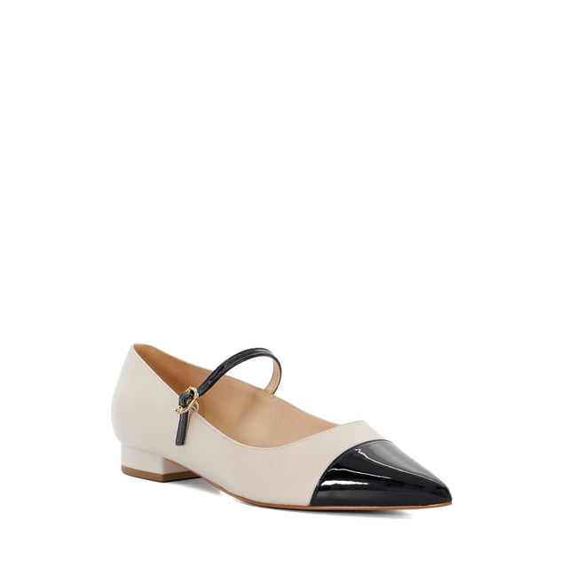 Our Hastie Mary Janes are a timeless style with a feminine twist. Boasting an elegant, pointed toe and an adjustable strap, these low-heel flats are sure to be the perfect fit. Pair them with your favourite dresses or tailored trousers for a chic, versatile look.