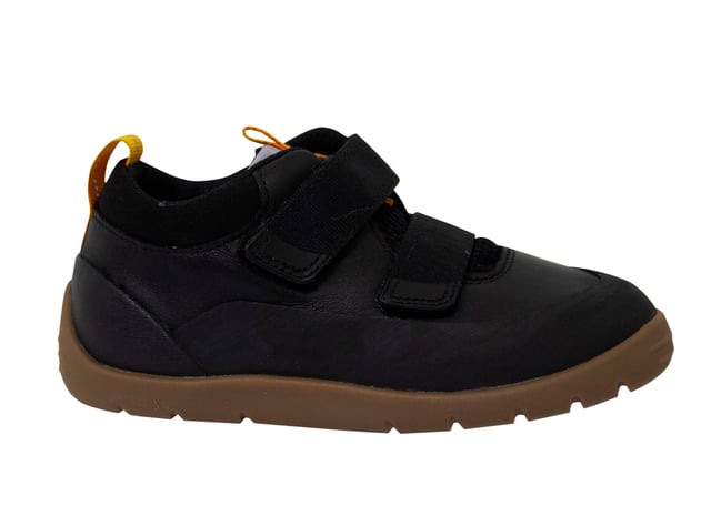 Clarks spielen Wanderer Kinder schwarze Trainer