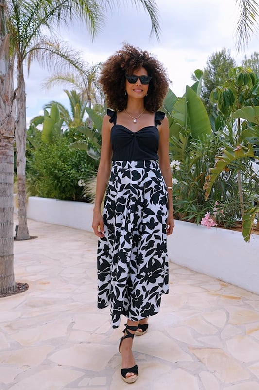 We're obsessed with it too
High waist, pleat detail - it's cut to flatter
Ultra-feminine full midi hem
Monochrome florals always look chic
Style with strappies and a Bardot top for special occasions
Dress it down with a vest top and sandals