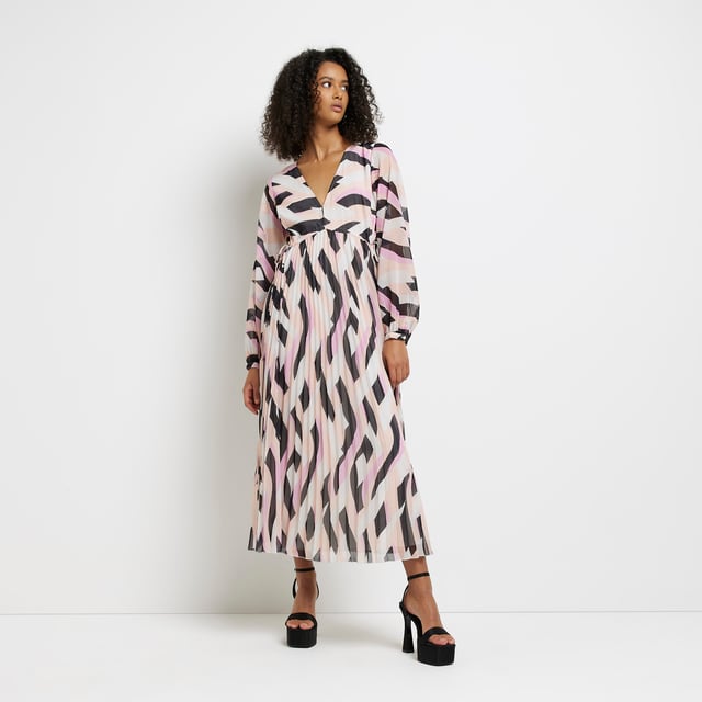 Printed fabric, Pleated detail, Ruched detail, V-neck, Long sleeves, Maxi length, Our model wears a UK 8 and is 175cm/5'9'' tall