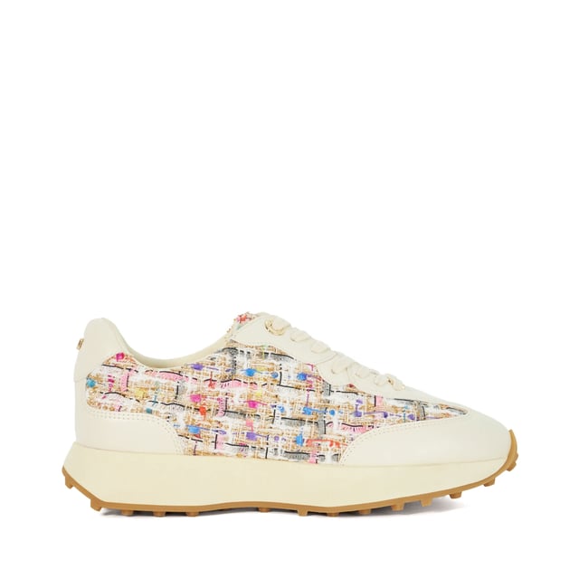 Emboss effortlessly boasts casual chic. These runner trainers are meticulously designed in-house, crafted with a reinforced sole and secure lace-up front fastening. Complete with stylish texture-clashing finishes and our bespoke 'DD'-interlocking at the sides.