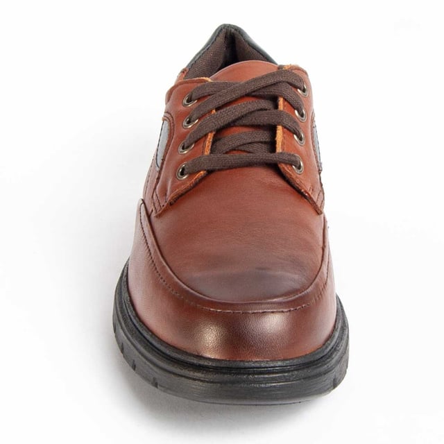 Garantía Purapiel, 10 años de garantía. Zapato de cordones para hombre. Fabricado en cuero 100% natural libre de Cromo VI. Materiales de máxima calidad. Suela de goma antideslizante. Membrana Waterproof. Plantilla acolchada. Fabricado por otras marca para nuestra marca.