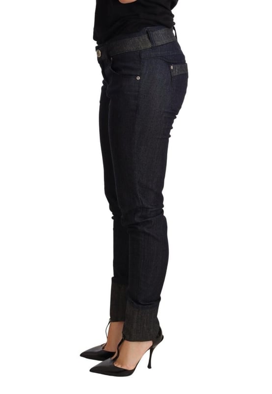 Marca: Ermanno Scervino  
Material: Algodón  
Color: Azul oscuro  
Ajuste: Pantalón skinny de cintura baja  
Cierre: Cremallera  
Bolsillos: 5  
Detalles del logo