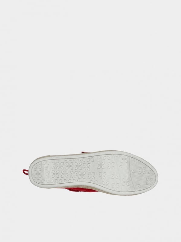 Skechers Highlights Yacht Master Slip On Women’s Shoes In Red The women's SKECHERS BOBS Highlights 2.0 - Yacht Master (113075 RED) espadrilles in red with a soft insole and lining provide comfort throughout the day. Features: • Soft textile upper • Lace-up heel • Memory Foam sockliner for cushioning and shock absorption • Shock-absorbing midsole • Skechers®BOBS logo detail • Flexible rubber outsole for traction