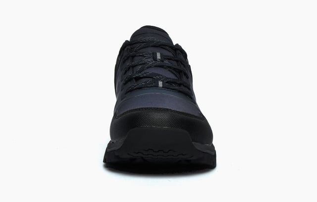 This Cotswold 5-star Kingham Low hiking trainer has superior Michelin tyre treaded grip for the most intense of muddy trails and enduring hikes. The upper is super eco-conscious so youre doing your bit for the environment to. The shoes delivers the perfect fit and feel with a hiker friendly lacing system and overlaid supports and strengthenings in all of the right places. A soft padded heel and ankle collar and a sumptuous inner footbed and lining deliver a glove like fit whilst the ultra-durable Michelin tyred outsole will deliver grip and wear way ahead of anything in its class.
 - Eco-Conscious upper 
 - Waterproof breathable membrane
 - EVA padded footbed
 - Comfy heel and ankle collar
 - Michelin tyred rubber outsole
 - Perfect fit lacing system
 - Cotswold branding