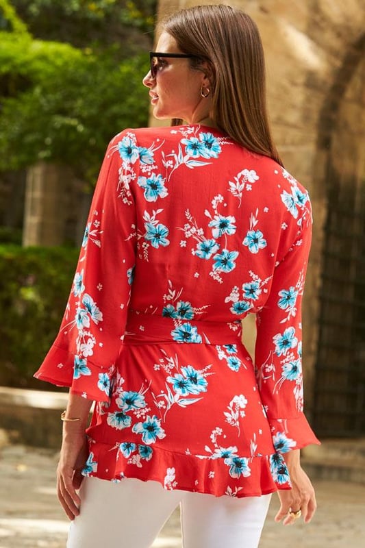 Wear-forever florals, Mood-boosting red and blue blooms. Add white jeans and red heels. Fit: Relaxed, Sizing: As expected