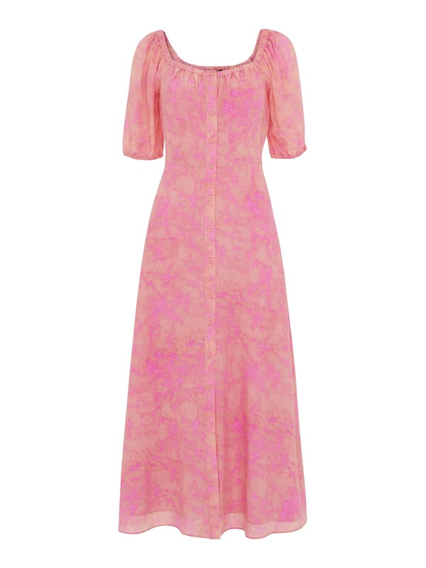 Introducing the exquisite Cracked Batik Silk Midi Dress, a stunning statement piece perfect for weekend ventures and day events. Crafted from premium silk, adorned with an enchanting batik print, and complete with charming short sleeves and scoop neckline, this dress is an effortless blend of sophistication and style.