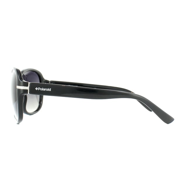 Polaroid P8419 KIH IX Schwarz Grau Gradient Polarisierte Sonnenbrille Sind eine schöne Polaroid-Frau mit einer abgerundeten ovalen Linse auf der Schmetterlingssilhouette mit schönen Details des Tempels. Die polarisierten Linsen sind das Hauptmerkmal und werden Ihnen helfen, eine klare Sicht ohne Zwang zu geben, indem sie die Farbwahrnehmung unterdrücken und die Farbwahrnehmung verbessern, sowie 100% UV400-Schutz.