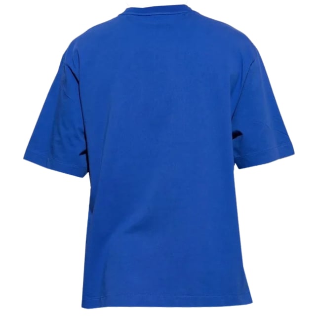 Camiseta blanca con logo OFF Stamp Skate Fit Dunkelblaues. Camiseta Off-White-azul. Logotipo del sello OFF en color blanquecino. Rundhalsausschnitt, kurze armel. 100 % Baumwolle, hergestellt en Portugal. OMAA120F23JER0016901