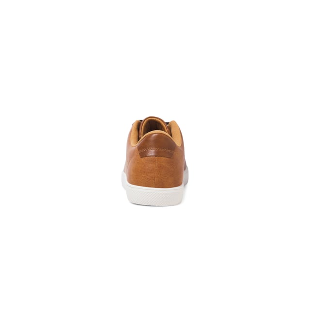 Zapatillas deportivas para hombre de la marca Jack & Jones. El zapato está hecho de cuero sintético de alta calidad.  Marca: Jack & JonesNombre del modelo: BossCategoría: zapatos para hombreMateriales: piel sintéticaColor: coñac.