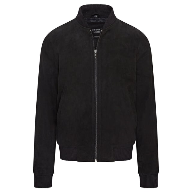 Maak kennis met het Varsity su�de leren bomberjack voor heren, een verfijnde variant op het klassieke MA-1 pilotenjack. Dit jack is gemaakt van 100% zacht geitensu�de en biedt uitzonderlijke duurzaamheid en soepelheid. De zichtbare ritssluiting aan de voorkant is voorzien van een brede, doorgestikte ritssluiting, aangevuld met een ribgebreide kraag, manchetten en zoom voor extra warmte en een slank silhouet. Met vier zakken (twee in de taille en twee aan de binnenkant, waaronder een veilige zak met ritssluiting) combineert dit volledig gevoerde jack stijl en functionaliteit naadloos. � Gemaakt van 100% zacht geitensu�de voor duurzaamheid en comfort � Zichtbare ritssluiting aan de voorkant met doorgestikte ritssluiting � Ribgebreide kraag, manchetten en zoom voor isolatie � Vier zakken: twee in de taille en twee aan de binnenkant, ��n met ritssluiting � Volledig gevoerde binnenkant voor extra warmte en comfort