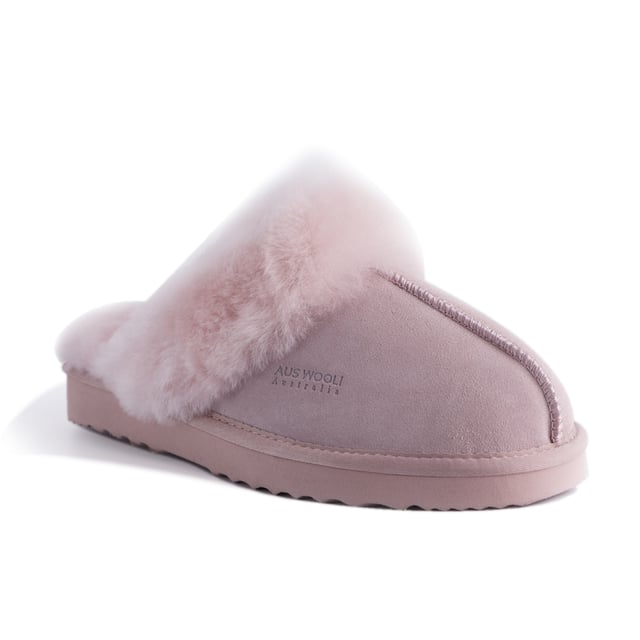 Blush pink ugg 2025 slippers