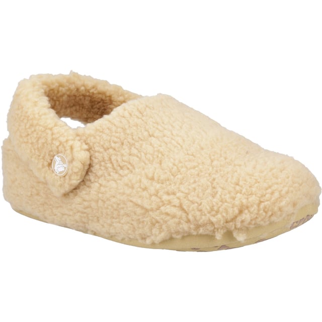 No plans are the best plans for our fuzzy-all-over Classic Cozzzy Slipper. We've transformed our iconic Classic Clog into the perfect staying in shoe for those days when relaxing is all you've got on the agenda.