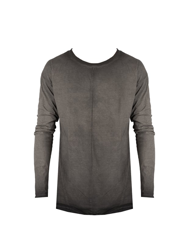 Lockerer Schnitt
Unisex
Mit rundem Ausschnitt
Mit Zierstichen
Material wurde gewaschen und gefärbt (dyed)
Aus hochwertigem Stoff gefertigt
Hergestellt in Italien