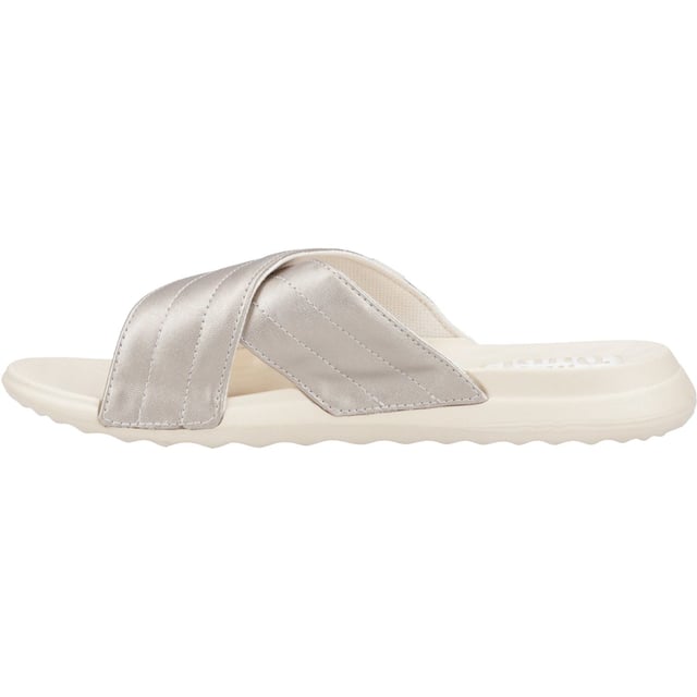 So laid back and relaxed, the Christi Slide Distressed features a distressed strap design and flexible comfort for when you just feel like chilling out.