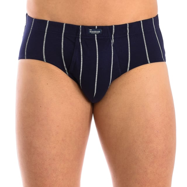 Pack-3 Slips Abanderados.
 Elastic rubber waistband, with the brand name.
 Breathable fabric.
 Anatomical front, with the ability to hold without squeezing.
 With opening.
 Seams seen in tone.
 Composition: 100% cotton
 Care:
Wash at max temperature 40º.
 - Do not use bleach.
 - Do not use dryer.
 - Do not iron.
 - Do not dry clean.