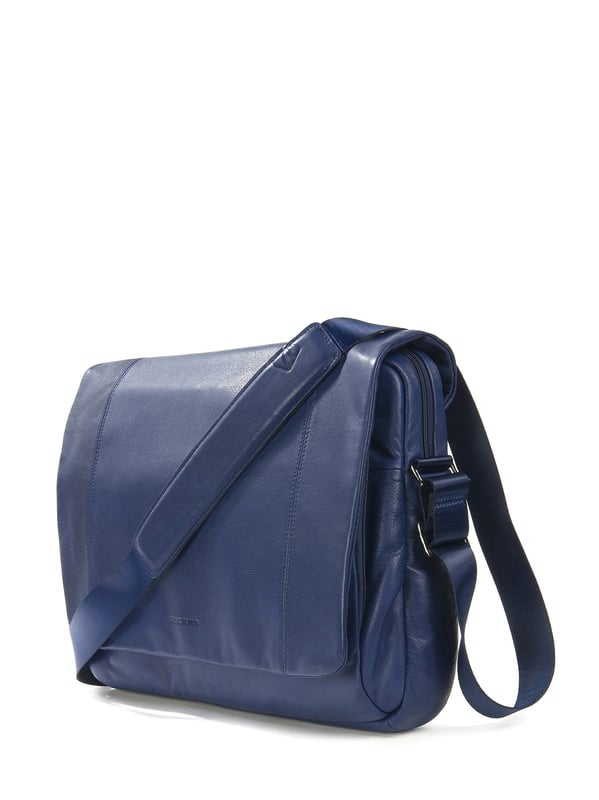unisex Crossbody tas met magnetische knoopsluiting. twee open binnenzakken. één voorkant met externe zakken met ritssluiting. verstelbaar in lederen schouderband. ontbrekend handvat. een binnencompartiment.  extern materiaal. polyester binnenkant. Afmetingen: 41x30x7 cm. Modeproduct