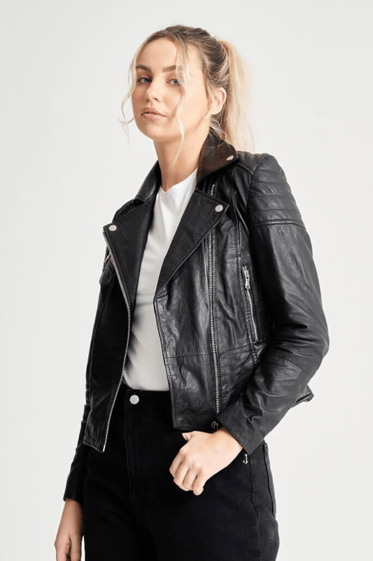 Update your look with the BARNEYS ORIGINALS PETITE textured leather jacket, the Clara. This iconic jacket is a best-selling style that suits all. Asymmetric zipline, ribbed shoulders and silver hardware; this is the ultimate leather biker jacket.