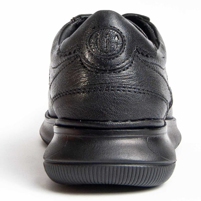 Garantía Purapiel, 10 años de garantía. Zapato de cordones para hombre. Fabricado en cuero 100% natural libre de Cromo VI. Materiales de máxima calidad. Suela de goma antideslizante. Membrana Waterproof. Plantilla acolchada. Fabricado por otras marca para nuestra marca.