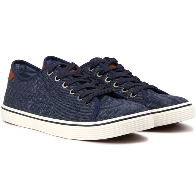 Mens blue Wrangler calypso tennis trainers, manufactured with textile and a rubber sole. Featuring: branding to tongue, detailed heel trim, engraved eyelet and branded sole.