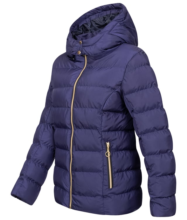 Die stylischen Steppjacken von Rock Creek sind coole It-Pieces, mit denen Sie Ihre Freizeitlooks im Handumdrehen aufpeppen können. Die modischen Herren Jacken liegen zurzeit voll im Trend und versprühen neben jeder Menge Coolness auch einen Hauch von Verwegenheit. Rock Creek präsentiert Ihnen ein umfangreiches Sortiment an verschiedenen Farben, sodass es für jeden Typ Mann die passende Steppjacke gibt.