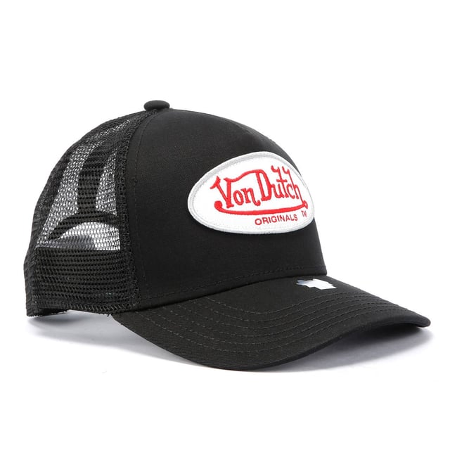 Ikonische Trucker Cap mit einer Krone und einem Schirm aus Baumwolltwill. Die Rückseite aus Polyester-Mesh sorgt für Atmungsaktivität, während der leicht gewölbte Schirm einen Hauch von Flair verleiht. Mit dem ovalen Heritage-Logoaufnäher auf der Vorderseite.