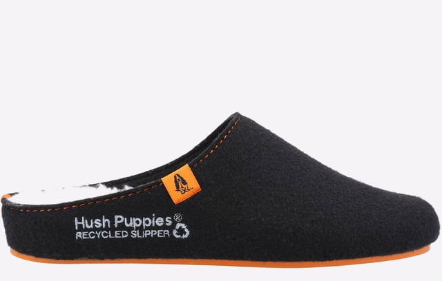 Hush Puppies The Good Slipper Mens Proudly crafted from 90% Recycled polyester upper and lining. The Good Slipper is a must have this season with its super soft organic cotton sock and 100% recycled foam bed. Made with a durable natural rubber sole for added grip and extra comfort
-90% Recycled RPET Polyester Upper and Lining.
-Super Soft Organic Cotton Sock with 100% Recycled Foam Footbed
-Durable Natural Rubber Sole for Added Grip.
-Durable Natural Rubber Sole for added Grip