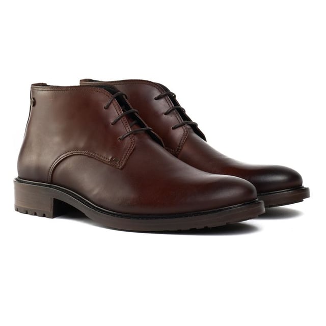 Step Into A Timeless, Debonair Style With The Pasco Chukka From Sole. Crafted From Rich, Sleek Leather, These Classic Chukka Boots Are Built For All-day Comfort And A Sophisticated Look. The Three-eyelet Lacing And Sturdy Rubber Outsoles Ensure A Custom Fit, Lasting Traction And Style With Every Stride. Whether You're Headed To The Office, A Night Out Or A Weekend Away, The Exclusive Sole Boots Will Have You Walking In Confidence And Rugged Elegance.