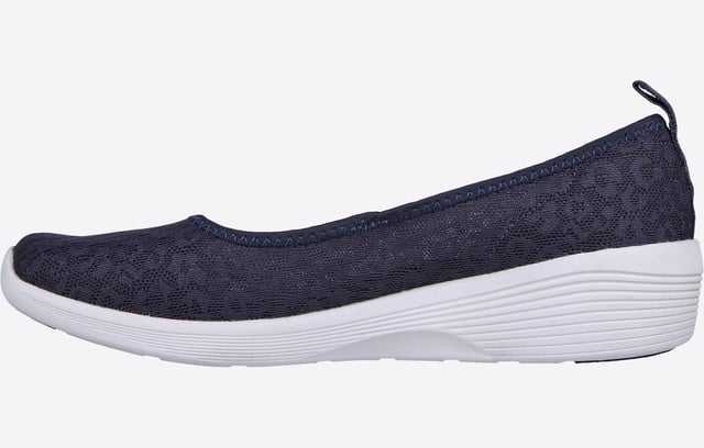 Skechers arya outlet