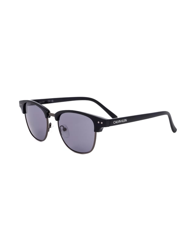 Stylish and sleek
  Multicolor frame
  100% metal composition
  Durable and high-quality
  Made in China
  Must-have accessory for any fashion-forward man
100% METAL