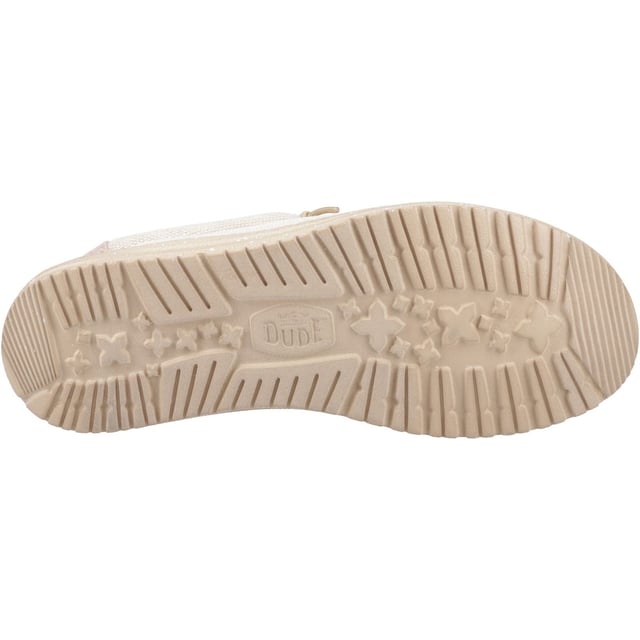 Der Wally Coastline Jute ist ein zweifarbiges, gewebtes Textilobermaterial, das zu 51 % aus recyceltem Material besteht, und bietet gepolsterten Halt und ein geringes Gewicht.