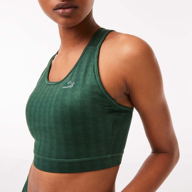 Women's Lacoste SPORT Printed Sports Bra.- Tight fit, very adjusted cut: Highlights your silhouette.- Removable cookies: For extra support. Flat seams: Prevents rubbing and irritation.- Silicone crocodile sewn onto front: Lacoste squared.- Recycled polyester: High-tech and environmentally-friendly. Material: 77% Polyester, 23% Elastane. Ref: TF3422D1R.