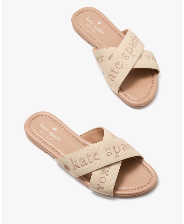 We Love A Good Sandal That's Both Cute And Versatile. It's Also A Fantastic Way To Show Off Your Fresh Pedi., Piper Webbing Slide Sandal, Round Toe, 0.6Cm Heel