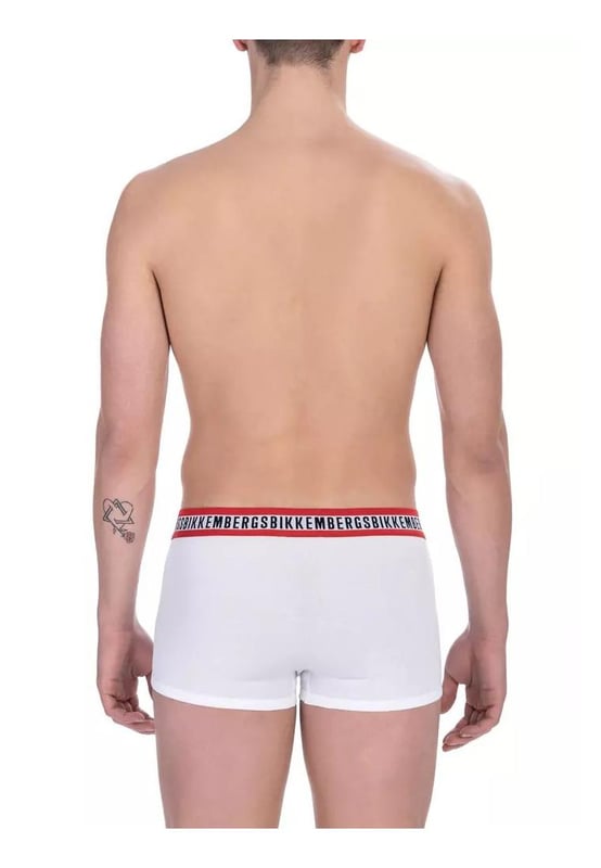 Imprescindibles calzoncillos de algodón blanco para hombres  
Paquete de dos incluye dos pares  
Fabricados con algodón suave y transpirable  
Color blanco clásico  
Ajuste ceñido para un soporte excelente  
Perfectos para el uso diario  
Ofrece tanto comodidad como estilo  
Adecuados para relajarse o actividades diarias  
Mejora tu colección de ropa interior  
Material: 95% algodón 5% elastano