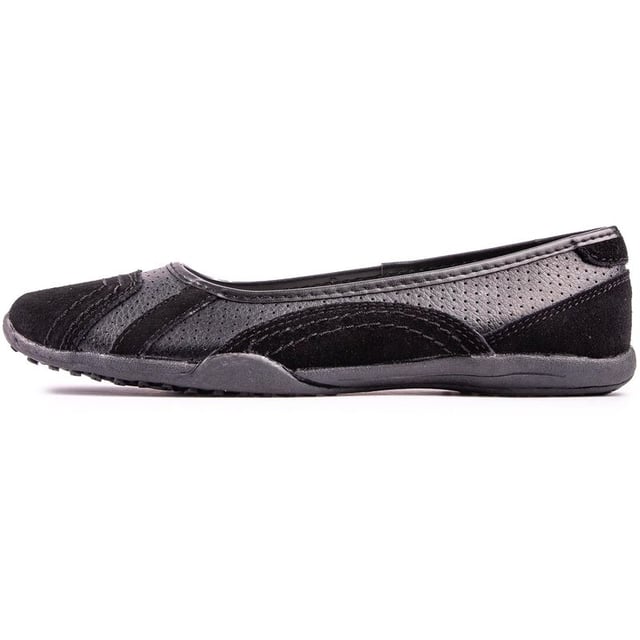 De Kate Ballerina van Soelsister is je alledaagse platte pump met een subtiel sportief randje. Het ademende leren bovenwerk en lichtgewicht. flexibele zool maakt deze vrouwelijke instapper perfect voor vele gelegenheden. comfortabele slijtage en veelzijdige looks. Deze zwarte ballerina's zijn ontworpen om een rustige styling te bieden met een tijdloze afwerking en een gebeeldhouwd silhouet.