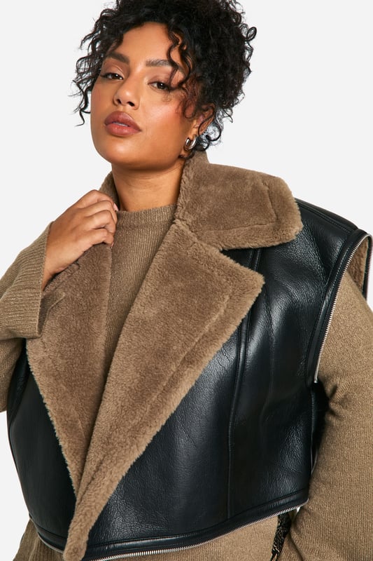 boohoo PlusYou&rsquo;ll find full on fashion for the fuller figure with the boohoo Plus range. Delivering directional designs for UK sizes 16 to 24, this ultra-flattering collection combines perfectly proportioned fits with statement styles so that you can stay on top of this season&rsquo;s trends.