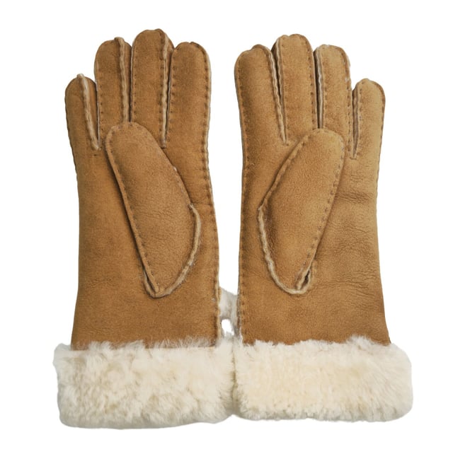 Experimente una calidez lujosa y una elegancia atemporal con los guantes de piel de oveja súper suaves para mujer de Infinity. Fabricados con piel de oveja de primera calidad, estos guantes brindan una suavidad y comodidad inigualables, envolviendo sus manos en una calidez acogedora. Los detalles de puntadas refinadas agregan un toque sutil de sofisticación, lo que los convierte en un accesorio versátil para cualquier ocasión. Disponibles en una gama de colores clásicos, estos guantes complementan a la perfección su guardarropa y realzan su estilo. Con múltiples tamaños para elegir, encontrará el ajuste perfecto para máxima comodidad y flexibilidad. Combinando la artesanía tradicional con la funcionalidad moderna, los guantes de piel de oveja súper suaves para mujer de Infinity garantizan tanto protección como estilo, para que pueda salir con confianza, sabiendo que está usando los guantes de la mejor calidad. Tamaño y ajuste Estos guantes pueden sentirse ajustados al principio, pero con unas pocas horas de uso, la piel de cordero se estirará naturalmente y se adaptará a su ajuste único.