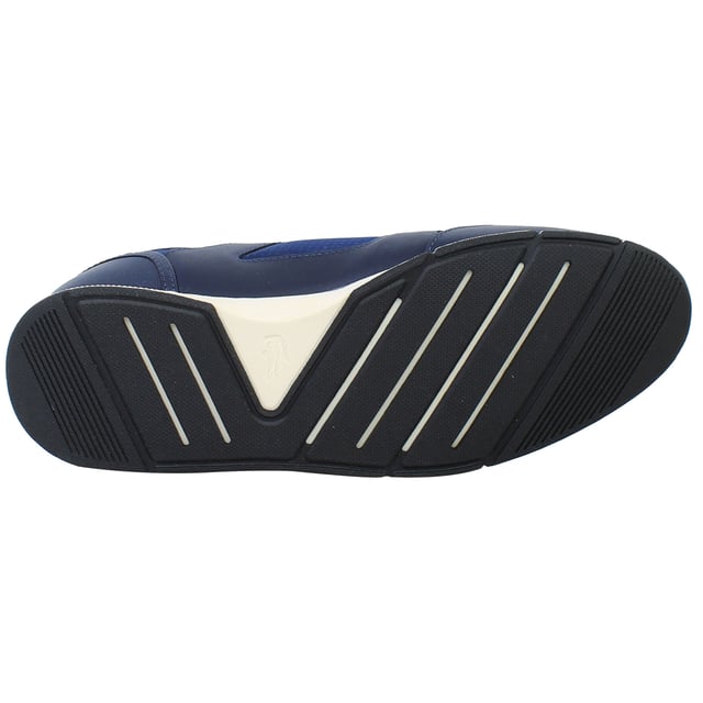 Die Lacoste Menerva Sport 0121 1 CMA Herren Sneaker in Marineblau bieten ein sportliches und zugleich raffiniertes Design, das sie perfekt für legere Ausflüge oder aktive Lebensstile macht. Diese Sneaker kombinieren leichtgewichtigen Komfort, modernen Stil und hochwertige Materialien für vielseitigen Alltagseinsatz.

Hauptmerkmale:
Hochwertiges Obermaterial aus Synthetik und Mesh: 

Bietet Langlebigkeit, Atmungsaktivität und ein schlankes, sportliches Erscheinungsbild.

Ikonisches Lacoste Branding: 

Präsentiert das charakteristische Krokodil-Logo an der Seite und subtile Details für einen Hauch von Raffinesse.

Gepolsterte Innensohle: 

Sorgt für überlegenen Komfort und Unterstützung, ideal für längeres Tragen.

Gepolsterter Schaft und Zunge: 

Verbessert die Passform und den Komfort um den Knöchel und sorgt für ein sicheres und snug Gefühl.

Robuste Gummisohle: 

Bietet hervorragende Traktion und Stabilität auf verschiedenen Oberflächen und gewährleistet eine langlebige Leistung.

Leichtes Design: 

Reduziert die Ermüdung und macht diese Sneaker perfekt für den Ganztägigen Gebrauch oder leichte Aktivitäten.

Atmungsaktive Konstruktion: 

Enthält Mesh-Einsätze, um die Luftzirkulation zu fördern und Ihre Füße kühl und komfortabel zu halten.

Klassische Marineblau-Farbgebung:

Ein vielseitiges und zeitloses Design, das legere und athleisure Outfits mühelos ergänzt.

Die Lacoste Menerva Sport 0121 1 CMA Herren Sneaker in Marineblau sind eine ideale Wahl für diejenigen, die eine Balance aus sportlichem Stil, Komfort und Langlebigkeit suchen. Perfekt für den Alltag oder um Ihrer Garderobe einen modernen Akzent zu verleihen.