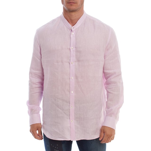 Long-sleeved shirt by Emporio Armani, an essential classic in the men's wardrobe reinterpreted with elegance and style.

 Made from soft, ultra-fine linen, it provides an incomparable feeling of freshness and lightness.

 Its loose fit and Mao collar provide a modern, relaxed touch, while the transparent buttons add a subtle, sophisticated finish.

 Its versatile style makes it a perfect choice for multiple occasions, always providing a balance between comfort and sophistication, both in formal settings and in special moments.
 Composition: 100% Linen
 Care:
- Machine wash max. 30ºC.
 - Use similar colors in the wash.
 - Avoid the use of bleaches.
 - Do not use a dryer.
 - Iron at low temperatures.
 - Do not use steam.
