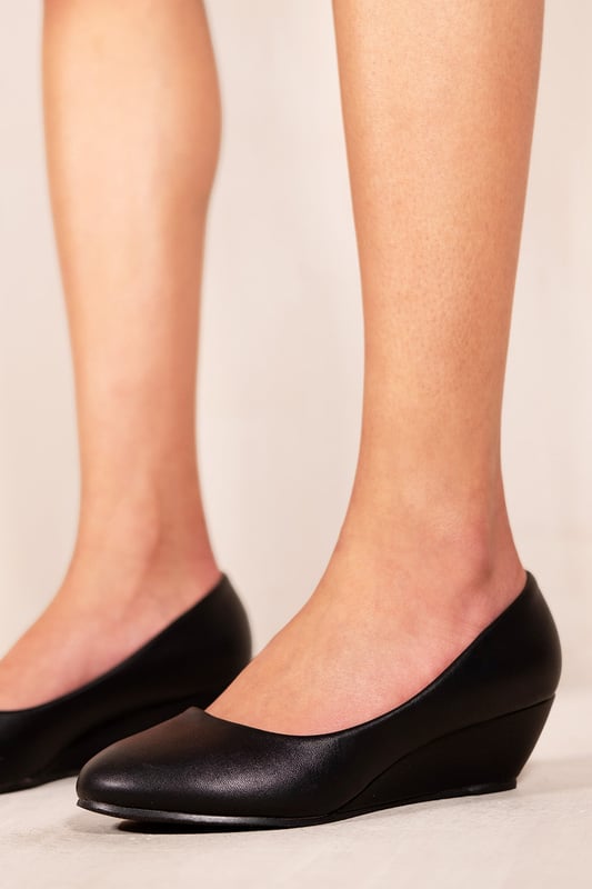 Low wedge outlet work shoes