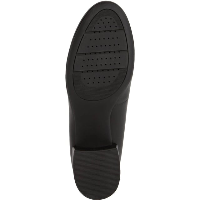 Eleana is een damesschoen die een eigentijdse draai geeft aan een klassiek pumpsontwerp. Hij heeft een comfortabele, dikke hak van 5 cm, is gemaakt van zacht nappa en past perfect bij formele outfits voor elke dag.